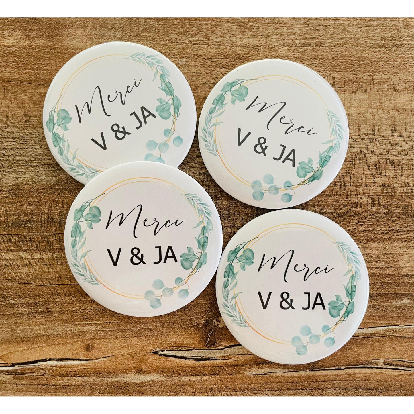 Insignia "Guarda la fecha con la corona"