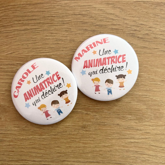 Badge "Prénom - Une animatrice qui déchire"