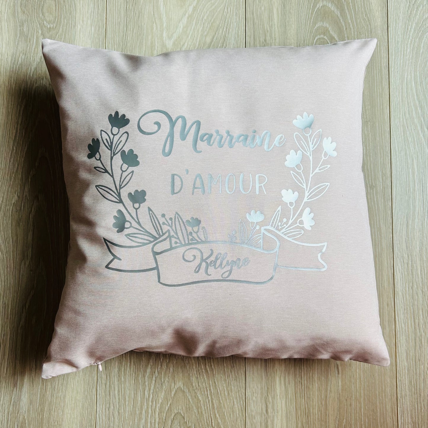 Personalized cushion ''Godmother of love''