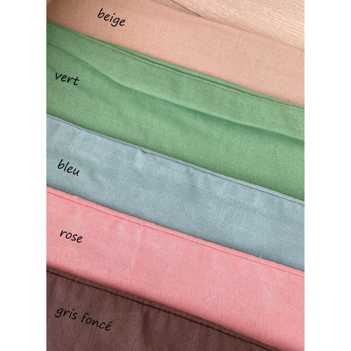 Coussin personnalisé "Couronne et étoiles"