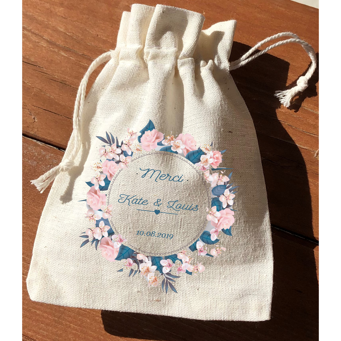 Bolsos con corona de flores rosas y azules