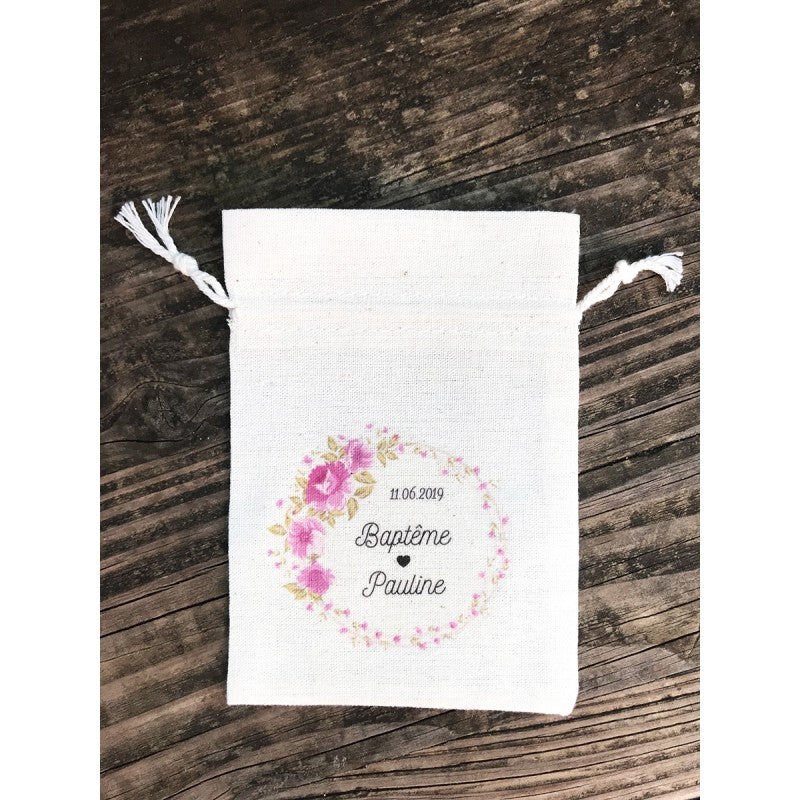 Bolsos con corona de flores verdes y rosas