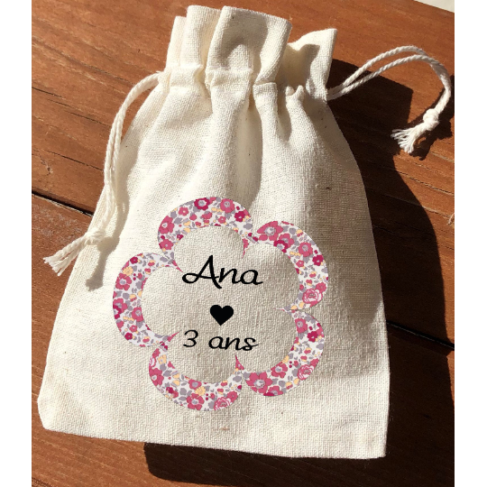 Bolsas de cumpleaños con la frase "Libertad"
