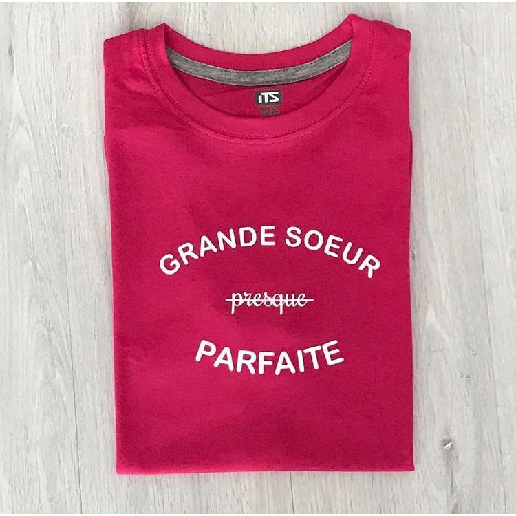 Tee-shirt "GRANDE SOEUR presque PARFAITE"